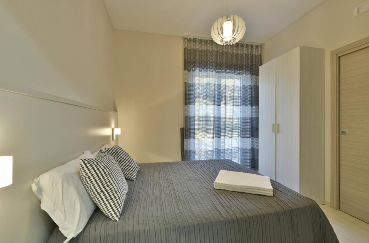 Tolomeo Rooms Laura Buitenkant foto