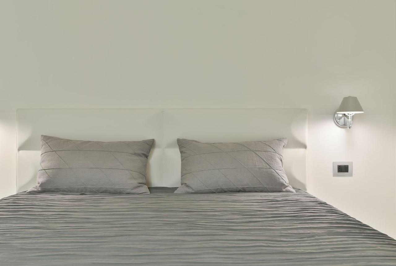 Tolomeo Rooms Laura Buitenkant foto
